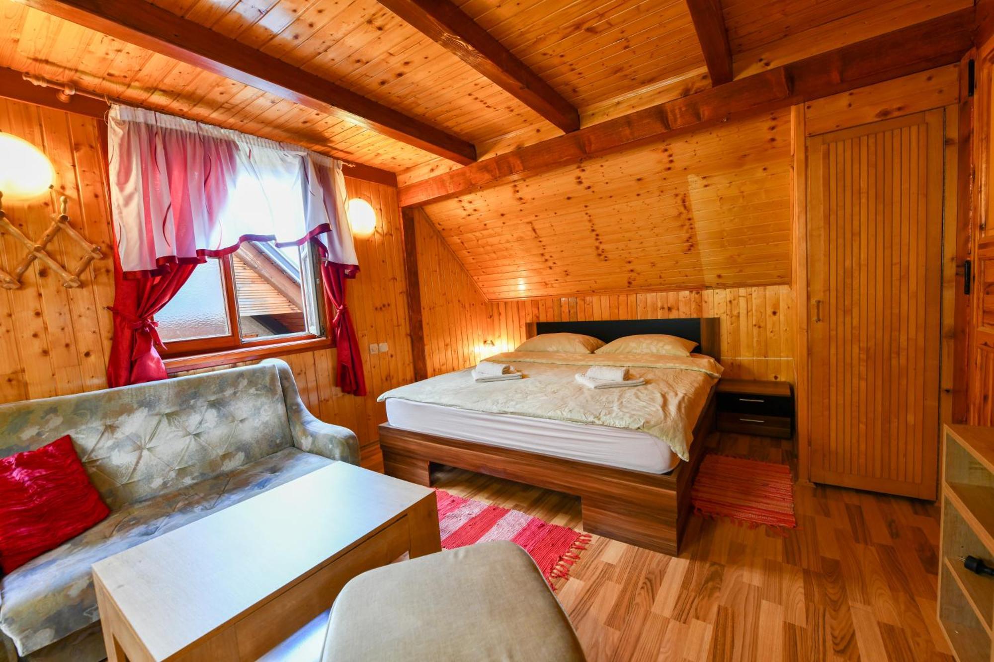 Guest House Martin Korana Exterior foto
